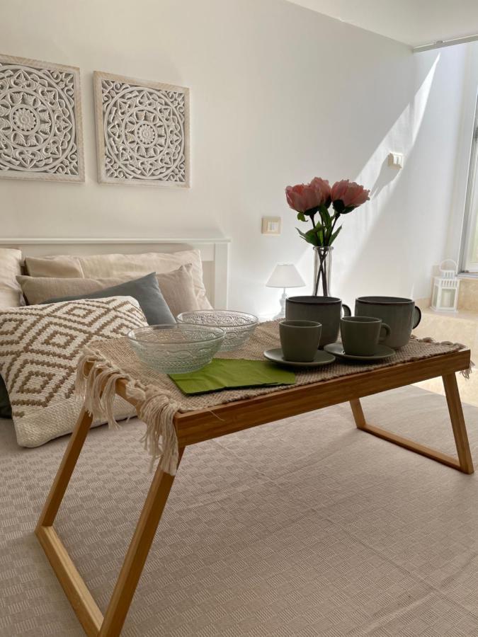 Tetti Bianchi - Deva'S Suite Home Ostuni Exterior foto
