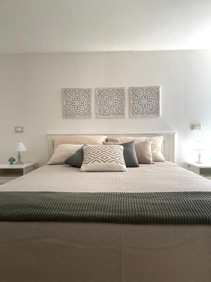 Tetti Bianchi - Deva'S Suite Home Ostuni Exterior foto